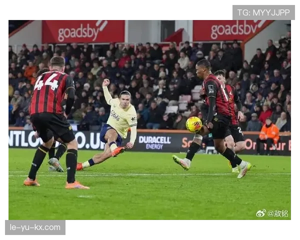 英超冬窗转会风云再起：球星传闻不断，黑马球队引发关注