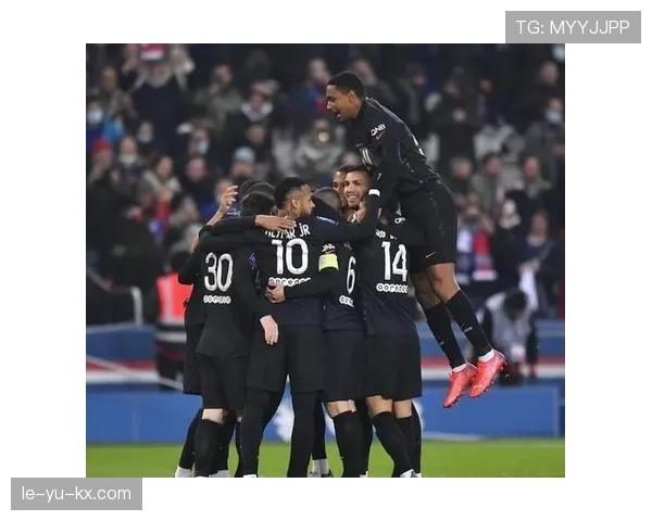 帕雷德斯远射建功状态回暖，球队进攻火力再添强援