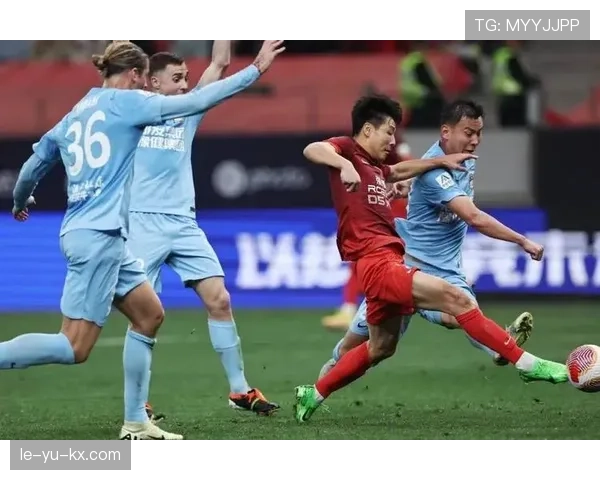 中超本轮激战连连：关键瞬间与高光表现点燃赛场