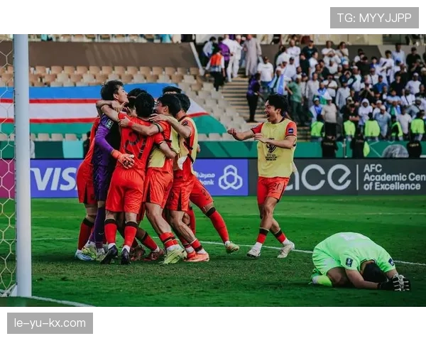 足球冬窗转会市场开启，多支豪门球队引援动向值得关注