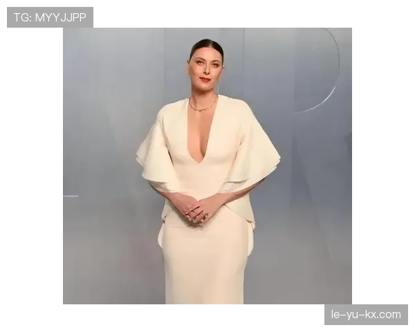 莎拉波娃机场拉个行李箱比我房租还贵是真敢花啊！